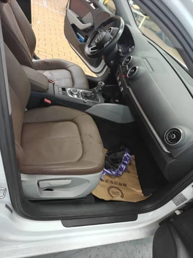Audi 2020 A3 Limousine 1.4TFSI 35TFSI aggressive automatic gear 11