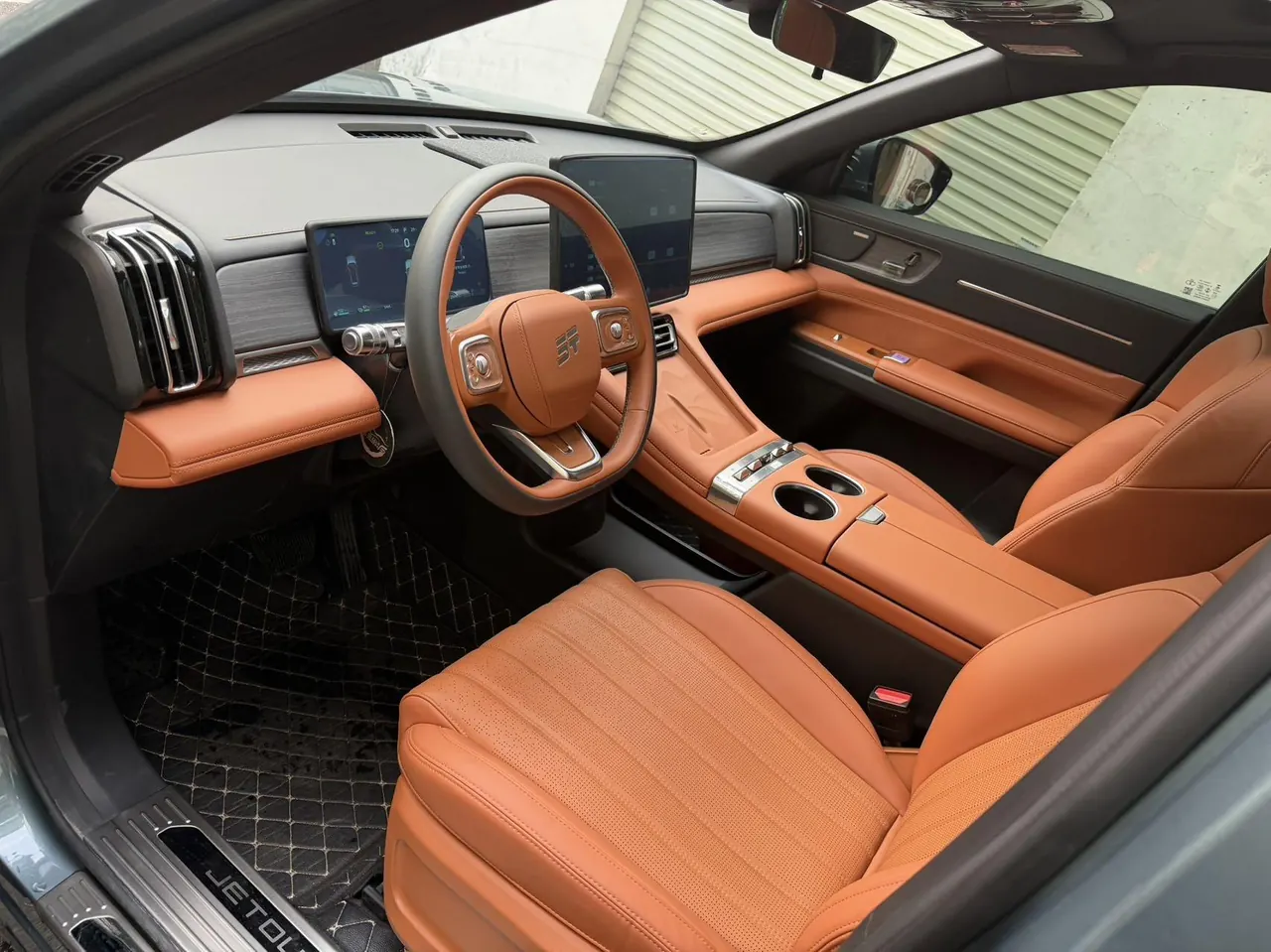 Jetour 2025 Shanhai L7 PLUS 1.5T 220km Flagship 7-seat Automatic Gear 5