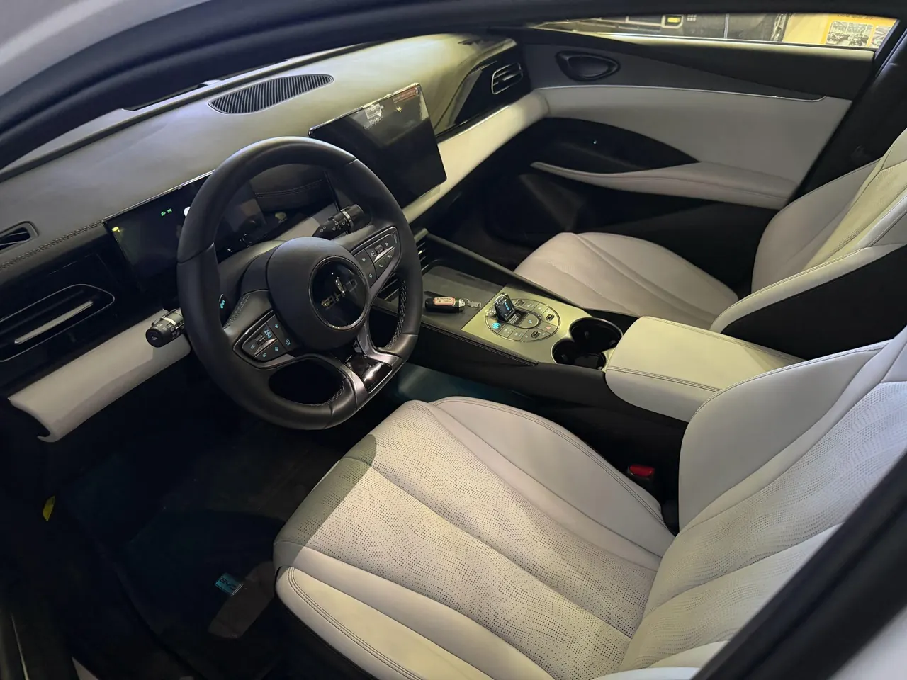 BYD 2025 seals 06 DM-i 1.5 stepless smart driving version 120KM flagship automatic gear 4