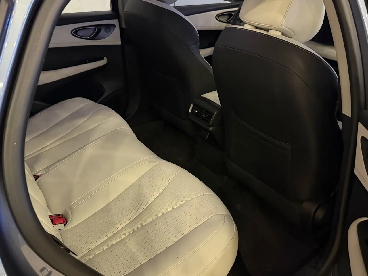 BYD 2025 seals 05 DM-i 1.5 stepless smart driving version 120KM flagship automatic gear 6