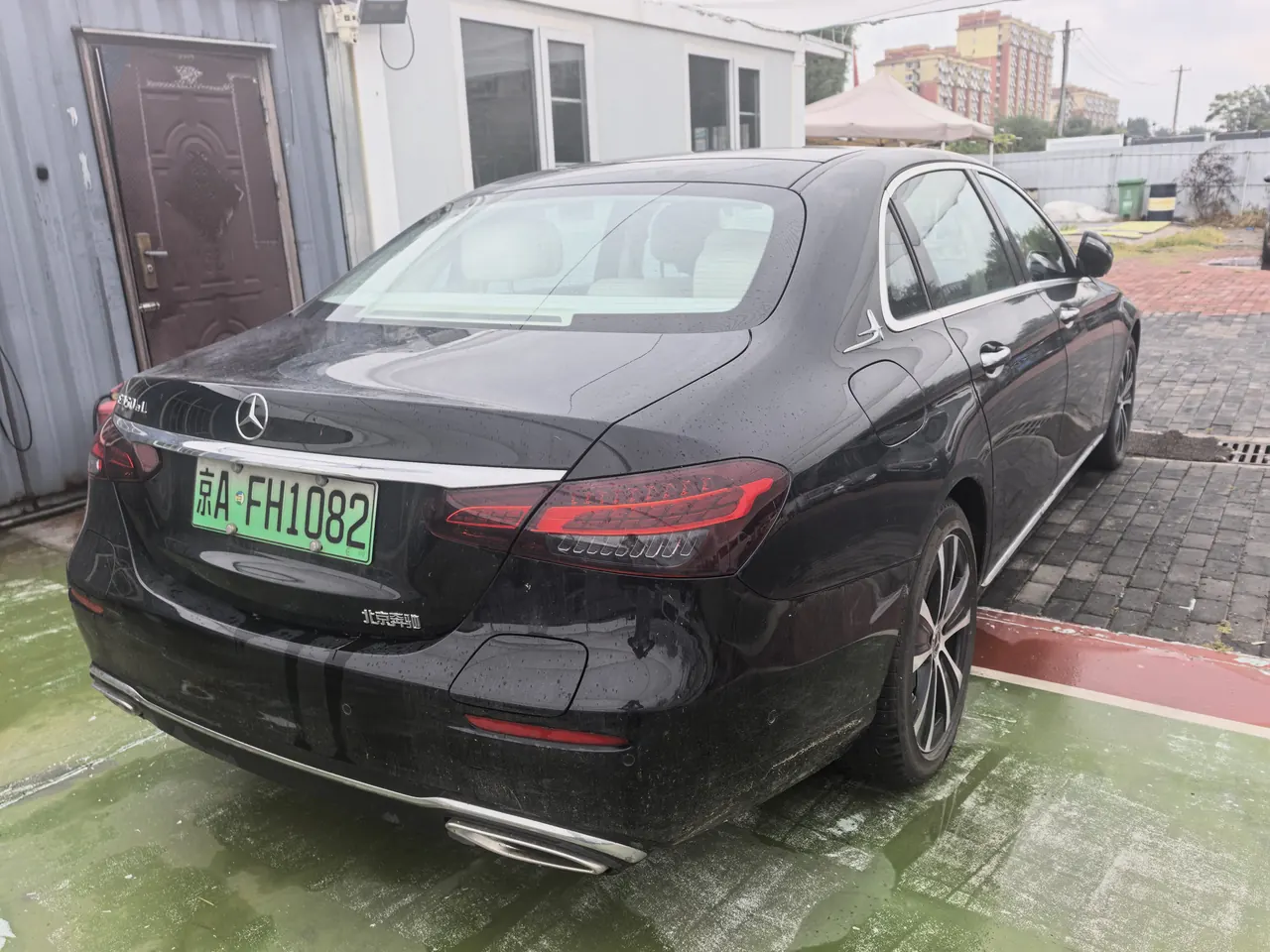Mercedes Benz Class E New Energy 2022 E 350 e L 2.0T (Change 2) Automatic Gear 2