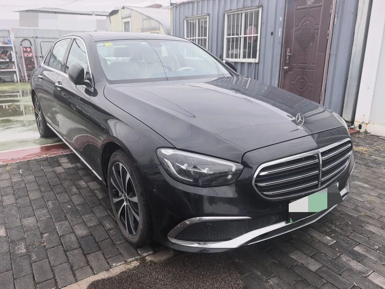 Mercedes Benz Class E New Energy 2022 E 350 e L 2.0T (Change 2) Automatic Gear 6