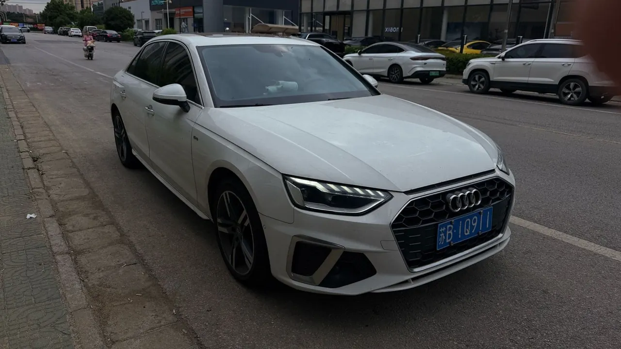 Audi 2020 A4L 2.0TFSI 40TFSI Deluxe Dynamic Automatic 2