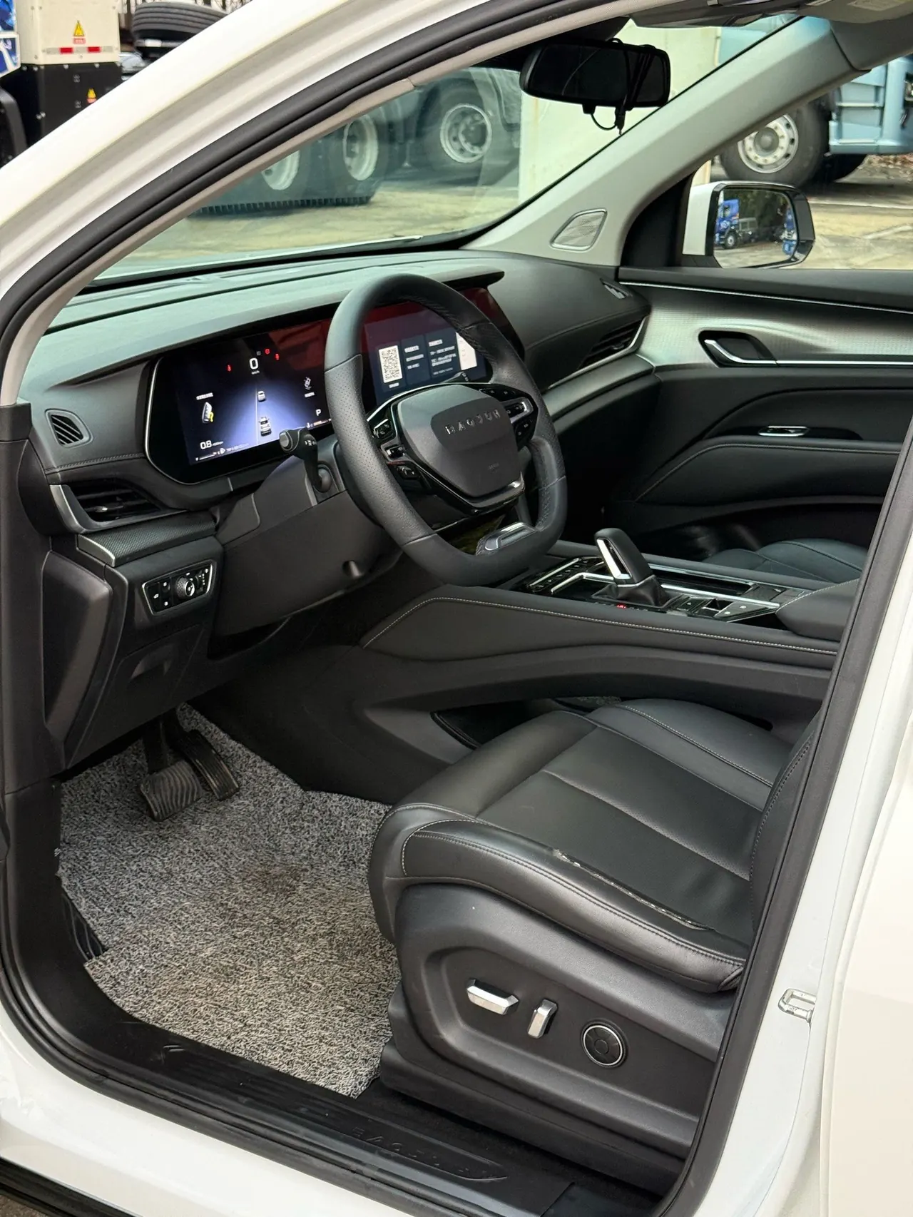 New BaoJun 2021 RS-7 1.5T Stepless Intelligent Flagship 6-seat Automatic Gear 9