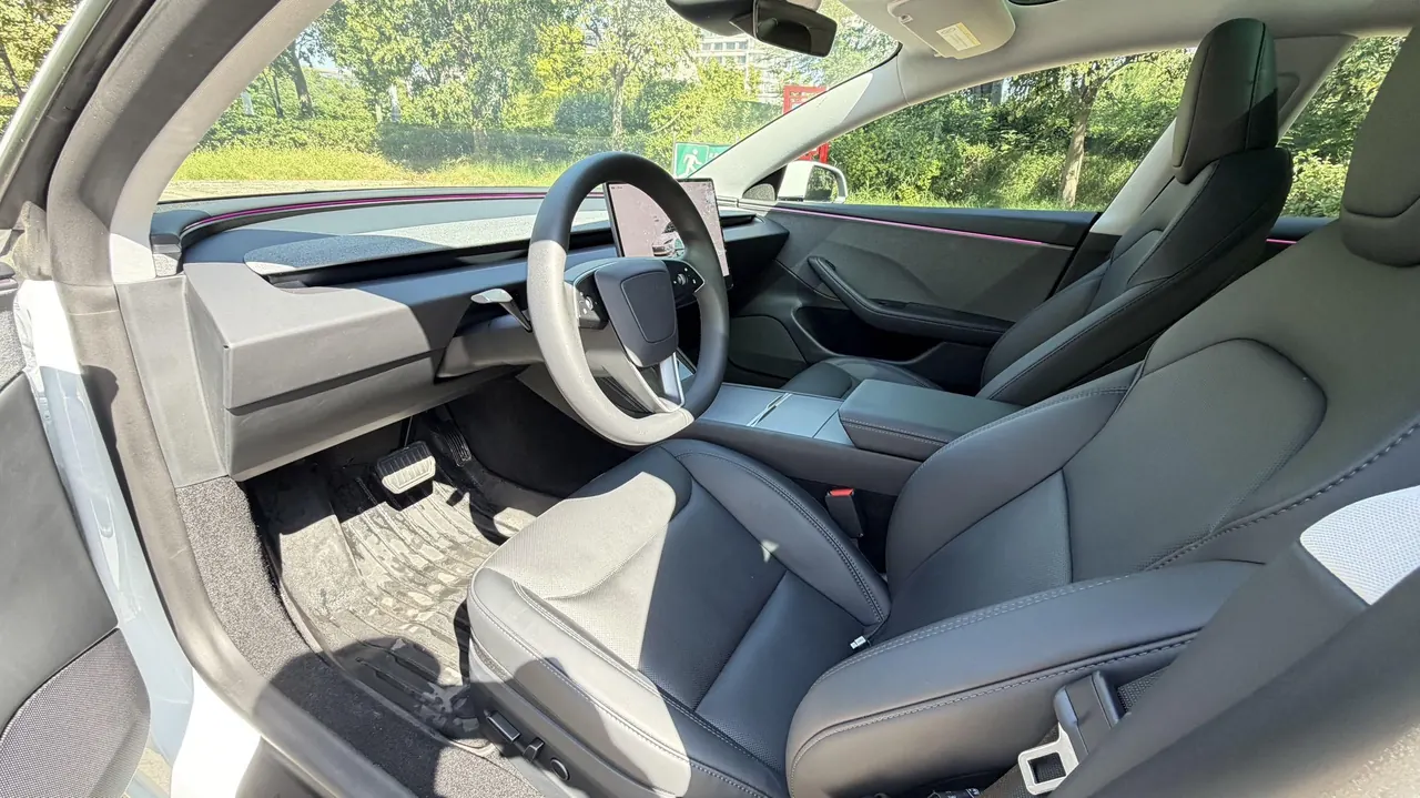 Tesla 2025 Model 3 Rear-Wheel-Drive Edition (facelift) Automatic Transmission 5