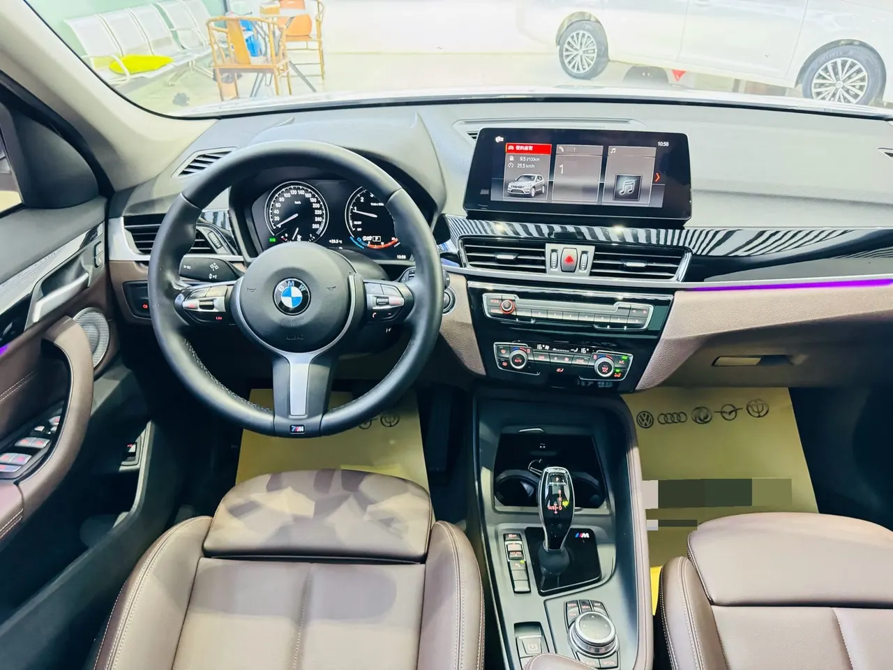 BMW 2022 X1 sDrive25Li 2.0T Leading Automatic Gear 11