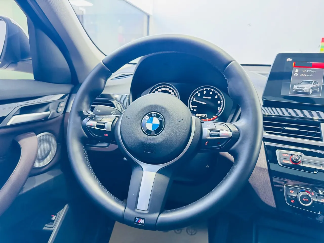 BMW 2022 X1 sDrive25Li 2.0T Leading Automatic Gear 14
