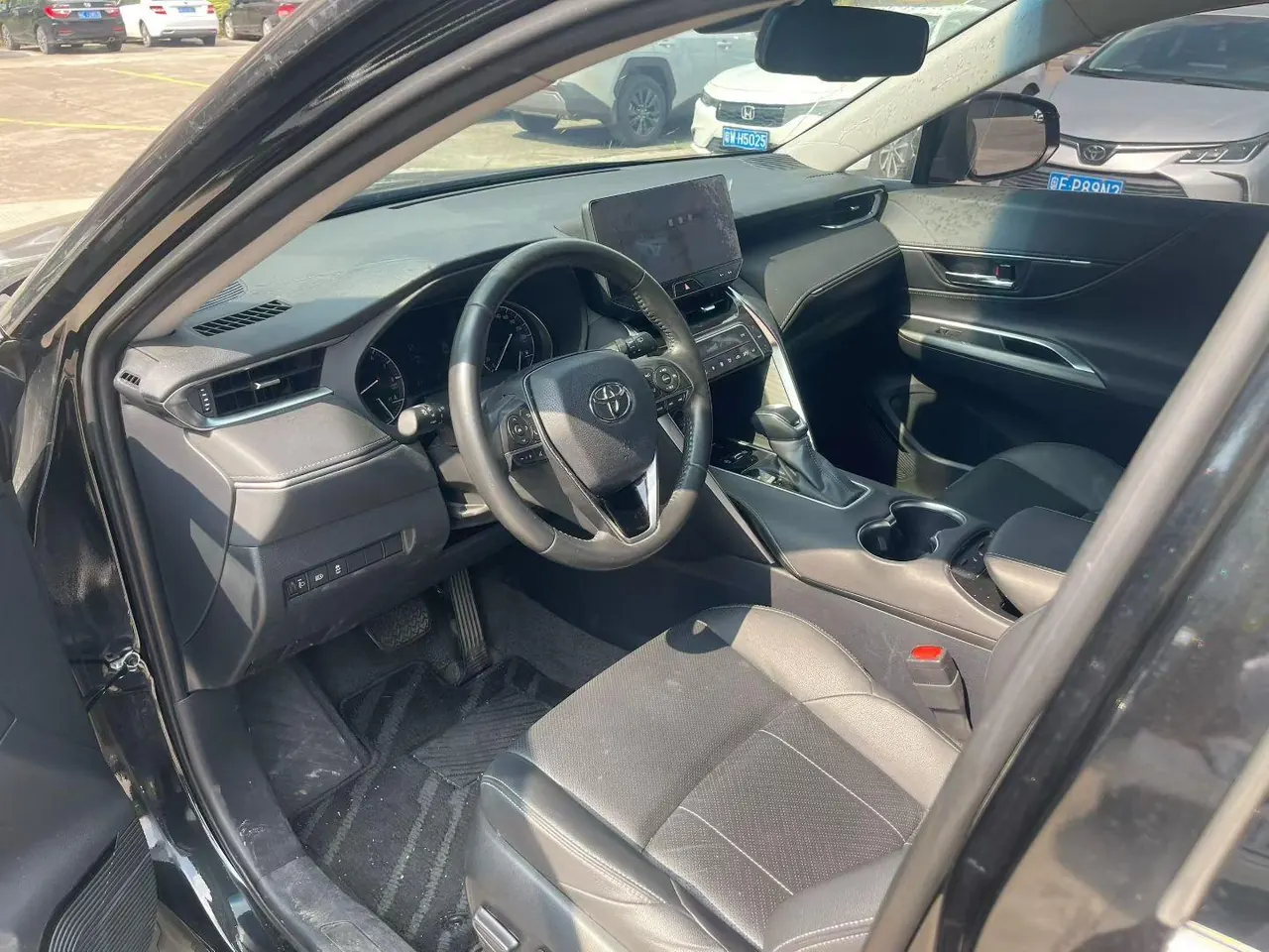 Toyota 2022 LingFang Shuangqing 2.5 Stepless Two-Drive Deluxe Automatic Gear 5