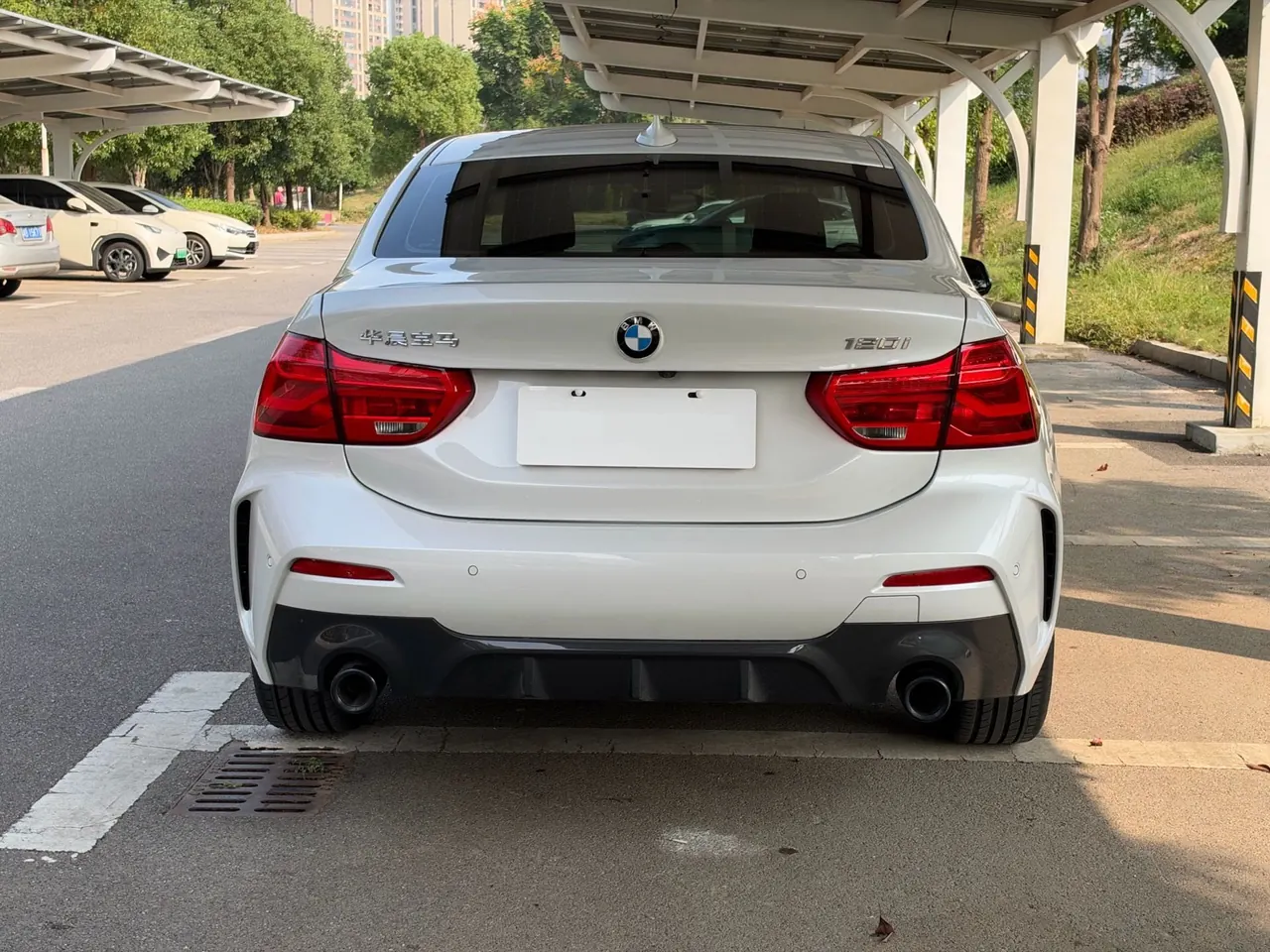 BMW 1 Series 2022 120i 1.5T M Sports Obsidian Night Edition Automatic Gear 5