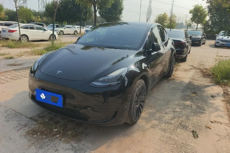 Открыть галерею: Tesla 2022 Model Y rear-wheel drive version automatic transmission