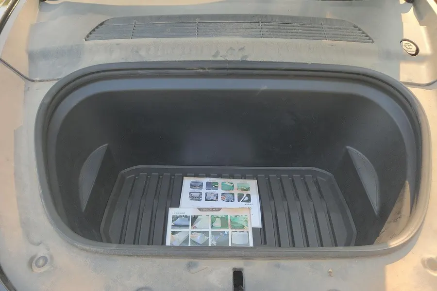 Tesla 2022 Model Y rear-wheel drive version automatic transmission 3