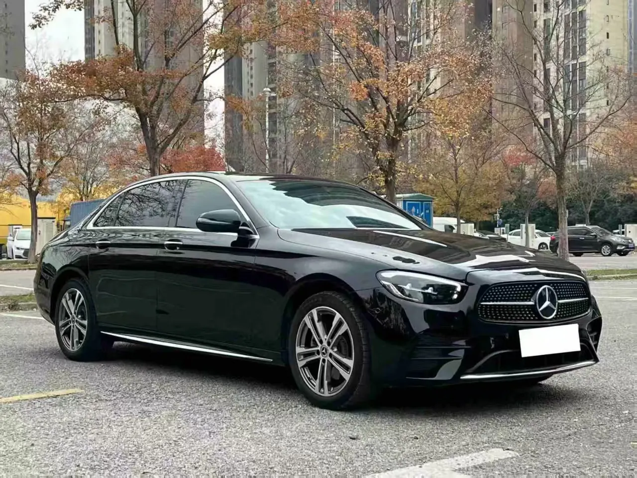 Mercedes Benz E Class 2022 E 260 L 2.0T Automatic 3