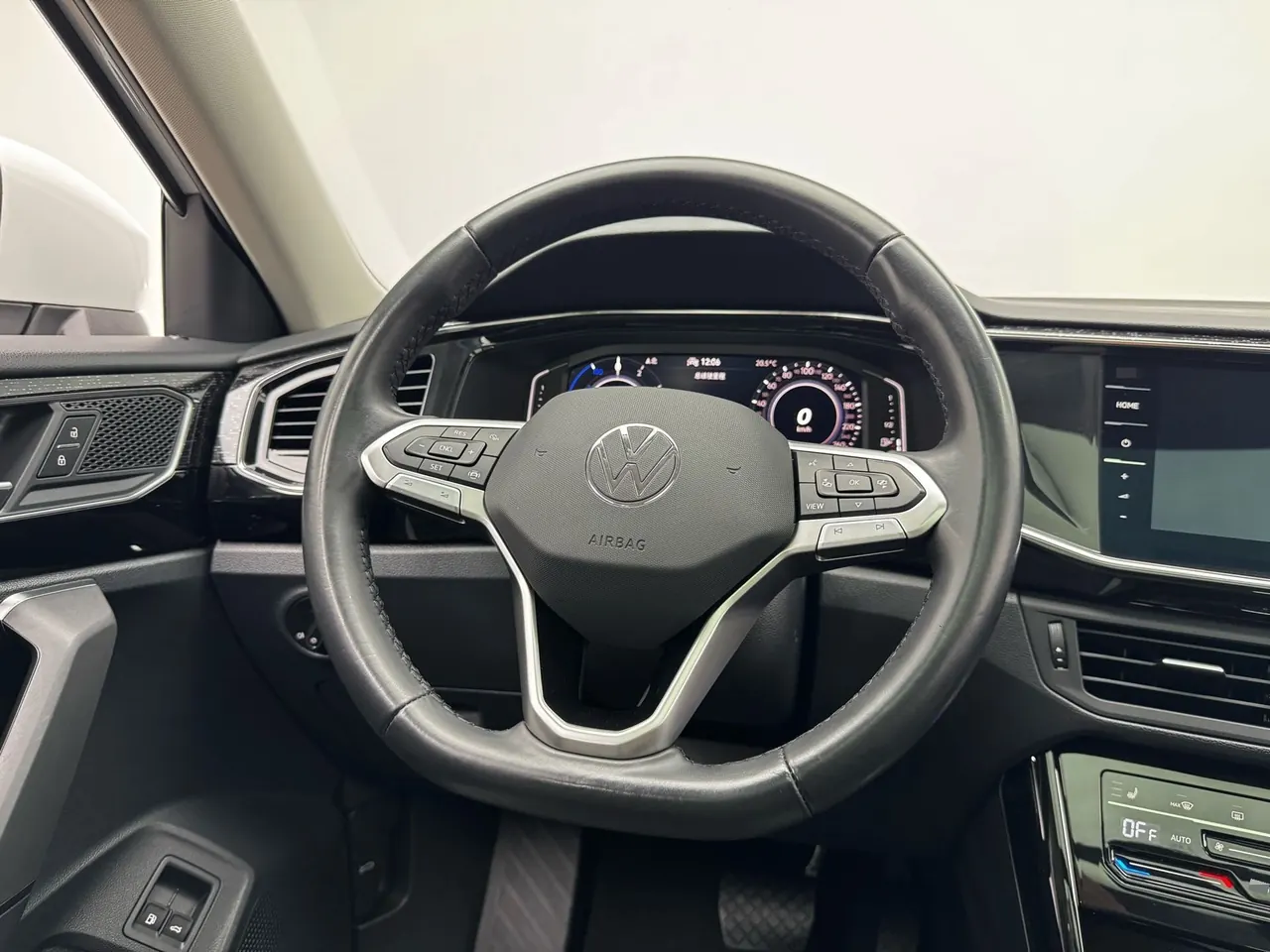 Volkswagen 2022 GTE 1.4T Luxury Automatic Gear 13