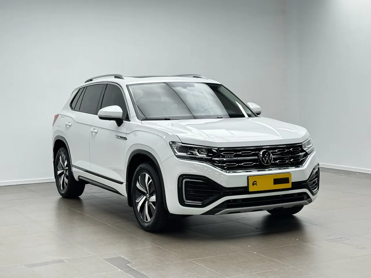 Volkswagen 2022 GTE 1.4T Luxury Automatic Gear 3