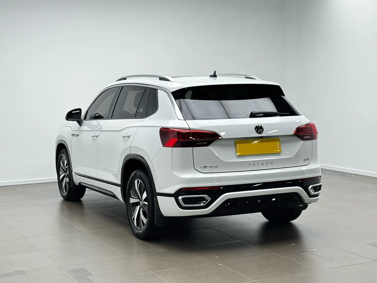 Volkswagen 2022 GTE 1.4T Luxury Automatic Gear 5