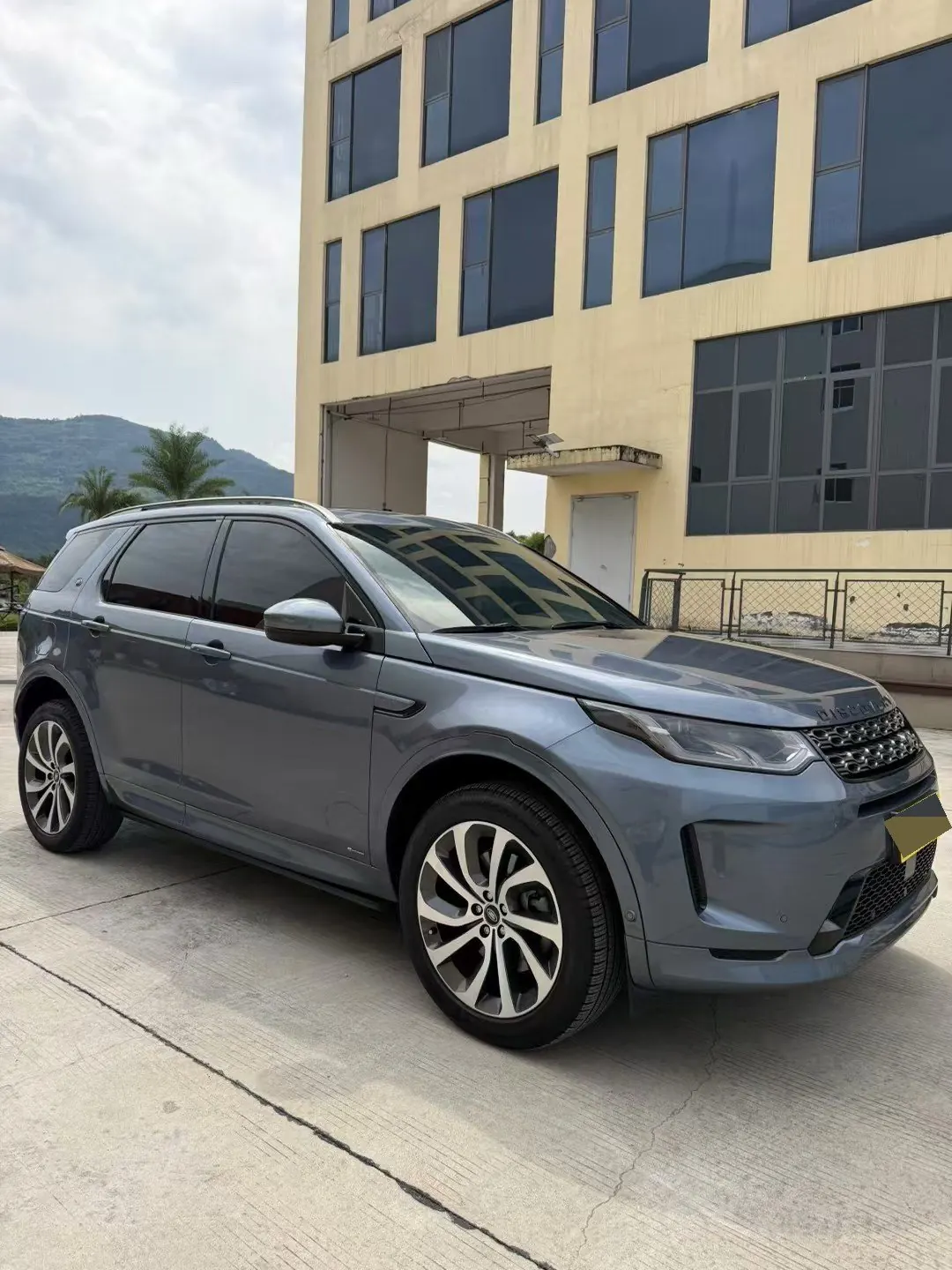 Land Rover 2021 Discovery Sports Edition 48V 2.0T 249PS R-Dynamic SE Performance Technology Edition 5-seat Automatic Gear 3