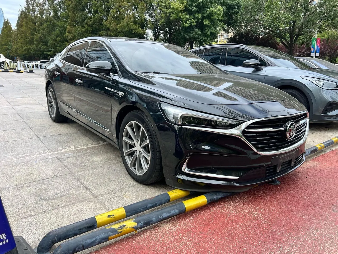 Buick 2021 LaCrosse 2.0T 652T Honorable Automatic 3