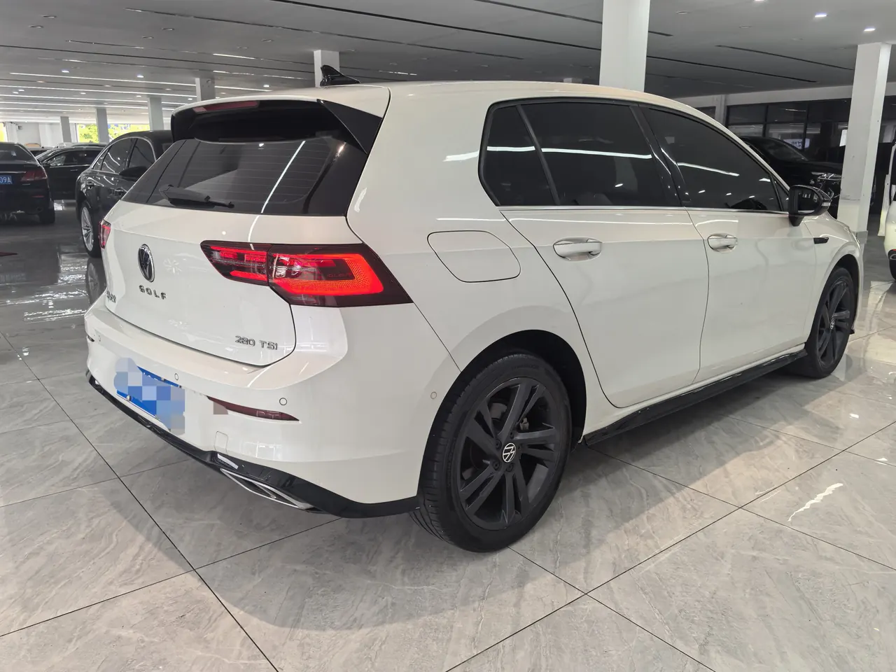 Volkswagen 2021 Golf 8 R-Line 1.4TSI 280TSI Automatic 2