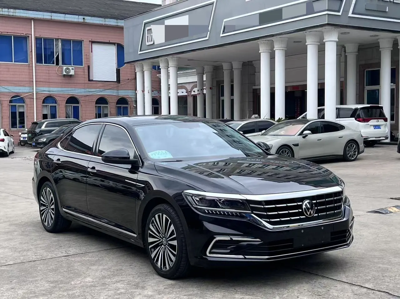Volkswagen 2021 Passat 2.0TSI 330TSI Deluxe Edition Automatic 3