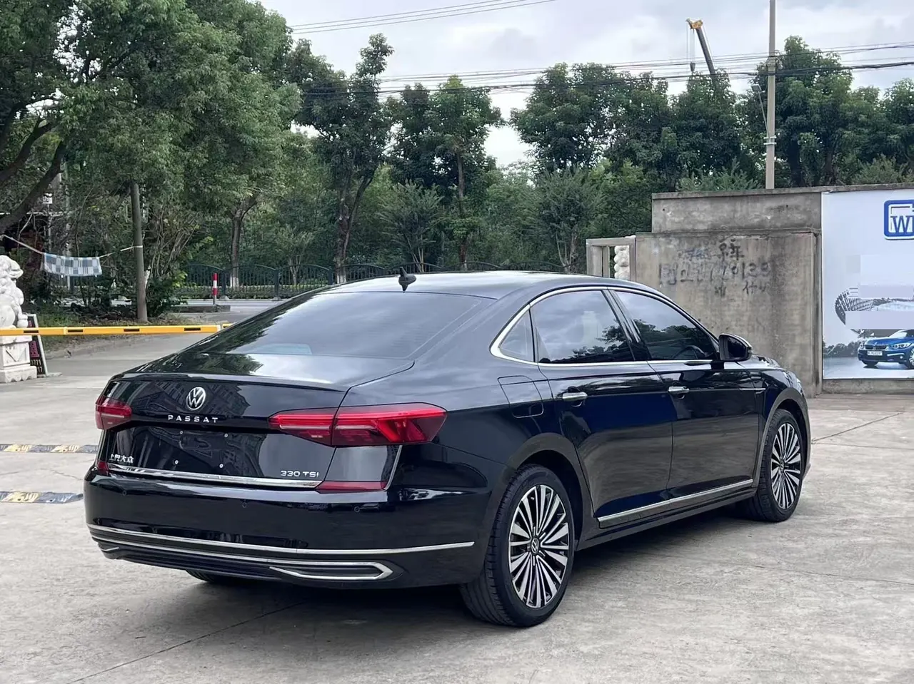Volkswagen 2021 Passat 2.0TSI 330TSI Deluxe Edition Automatic 5