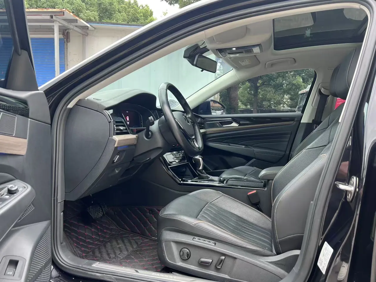 Volkswagen 2021 Passat 2.0TSI 330TSI Deluxe Edition Automatic 8