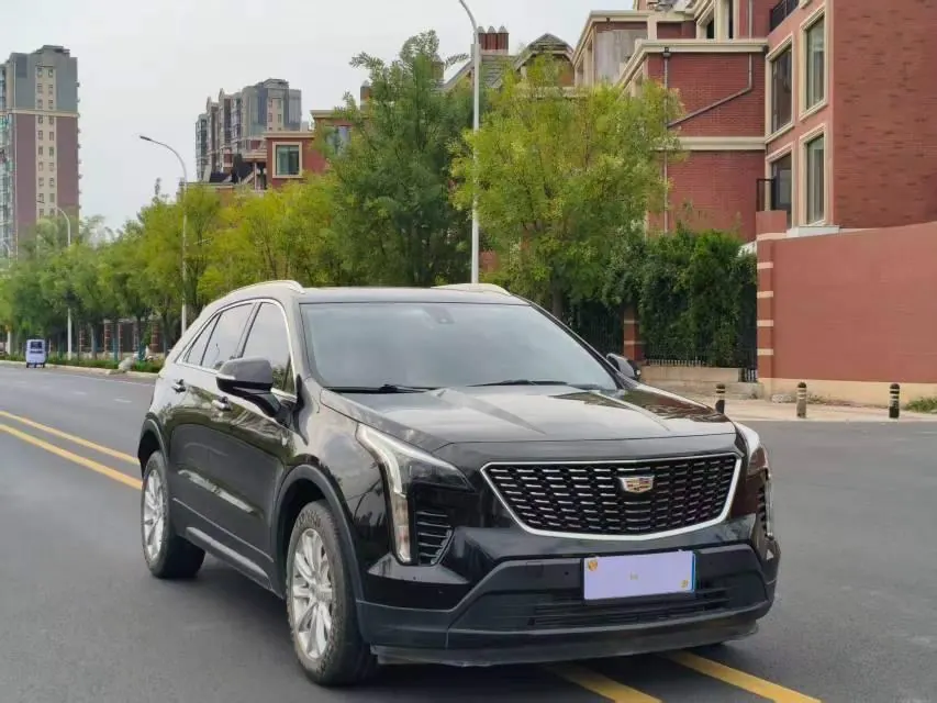 Cadillac 2021 XT4 2.0T 28T Two-Drive Leading Automatic Gear 3