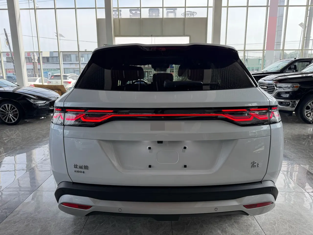 BYD 2026 Song L DM-i 1.5 Stepless 130KM Exceed Automatic 5