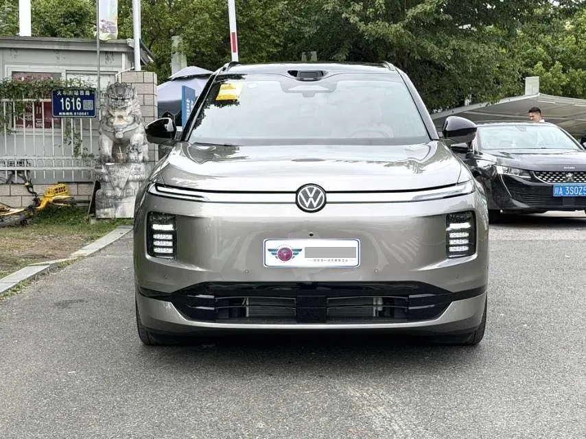 Volkswagen 2026 ID.ERA 9X Ultra 4-wheel drive automatic gear 2