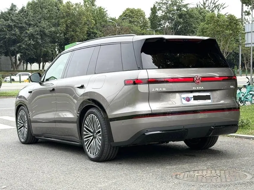 Volkswagen 2026 ID.ERA 9X Ultra 4-wheel drive automatic gear 3