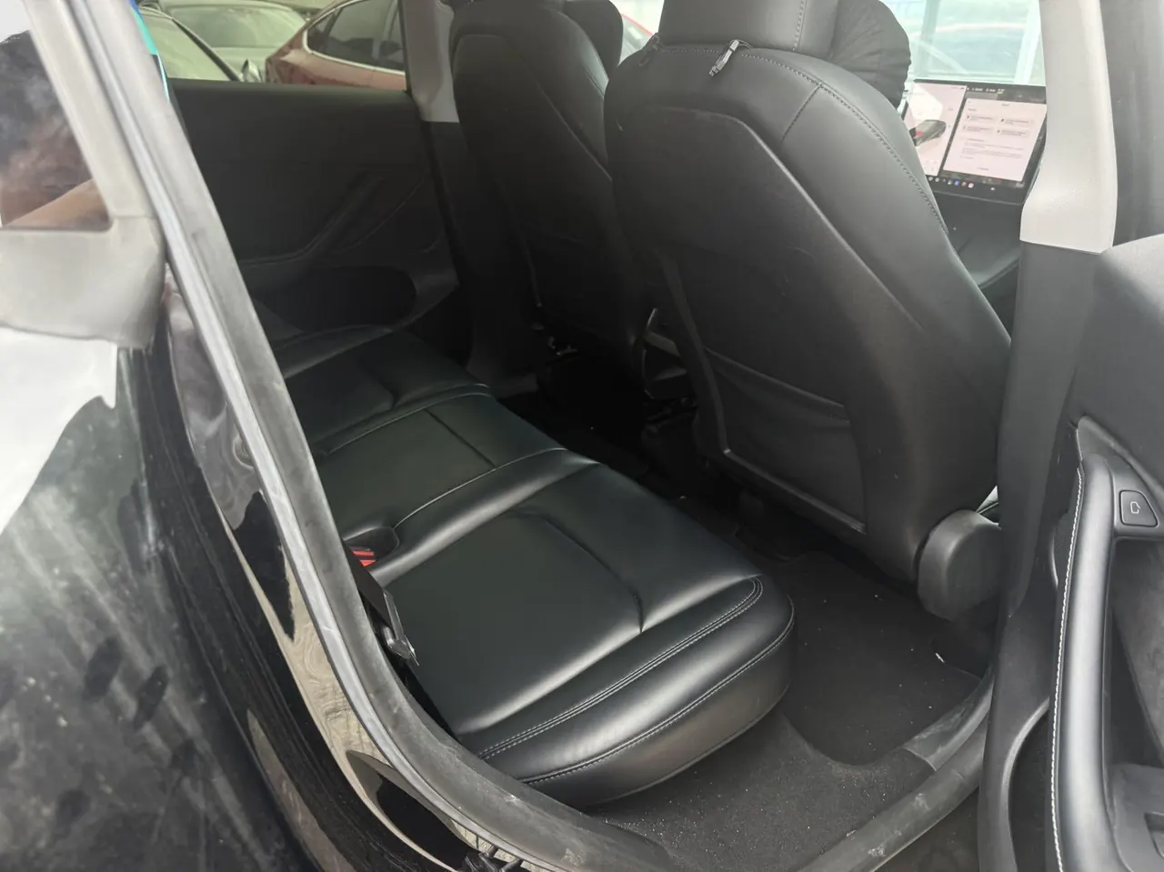 Tesla 2022 Model Y rear-wheel drive version (facelift) automatic gear 4
