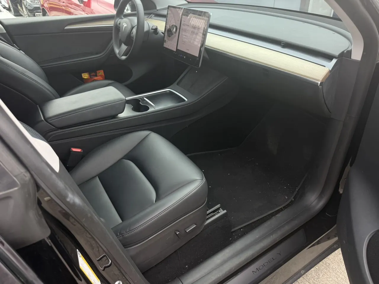 Tesla 2022 Model Y rear-wheel drive version (facelift) automatic gear 5