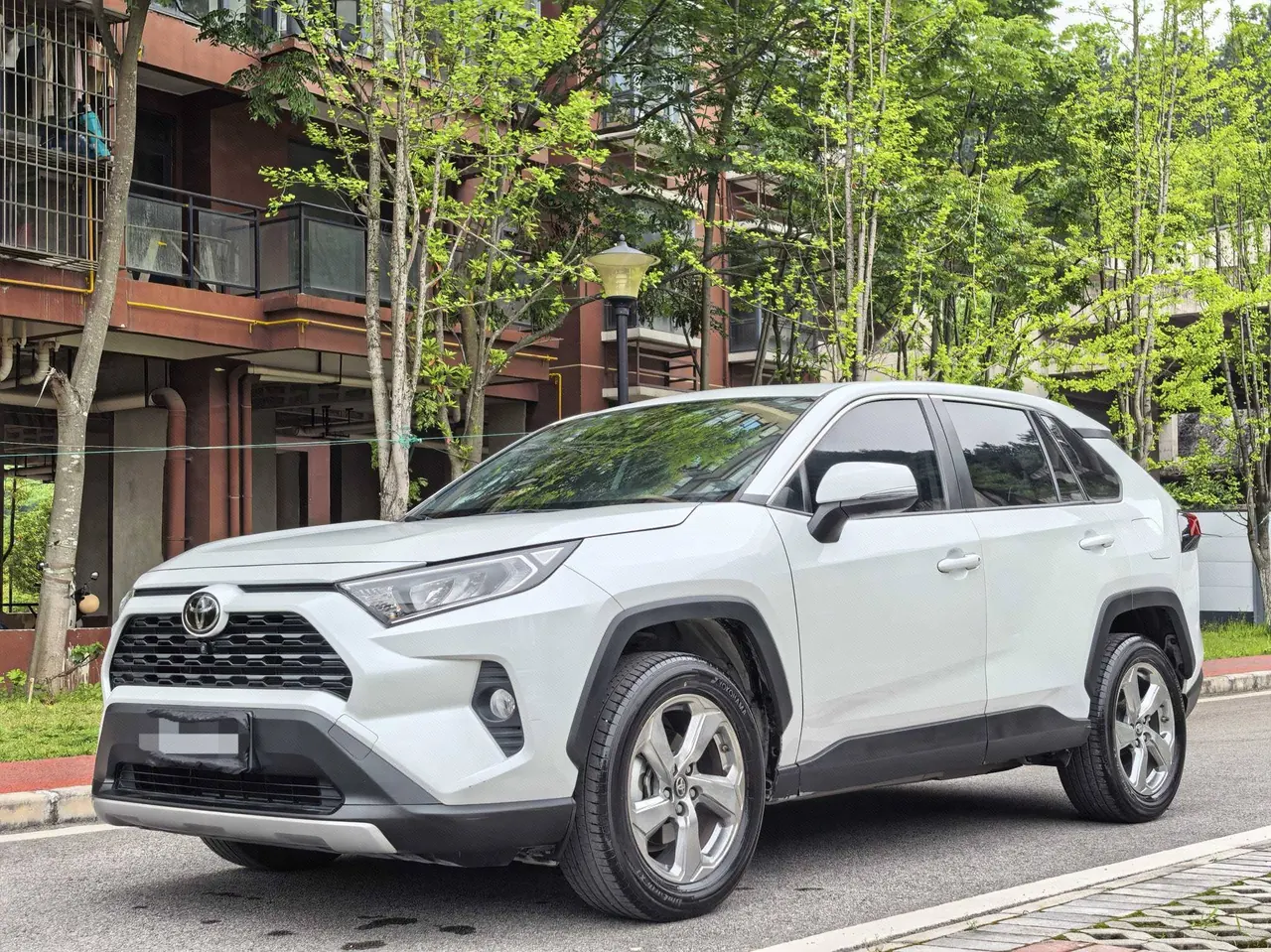 Open image lightbox: Toyota 2022 RAV4 Rongbo 2.0 Stepless Two-Drive Fashion Edition Automatic Gear