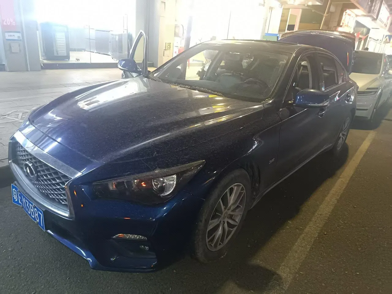 Infiniti 2021 Q50L 2.0T Comfort Edition Automatic - View 1