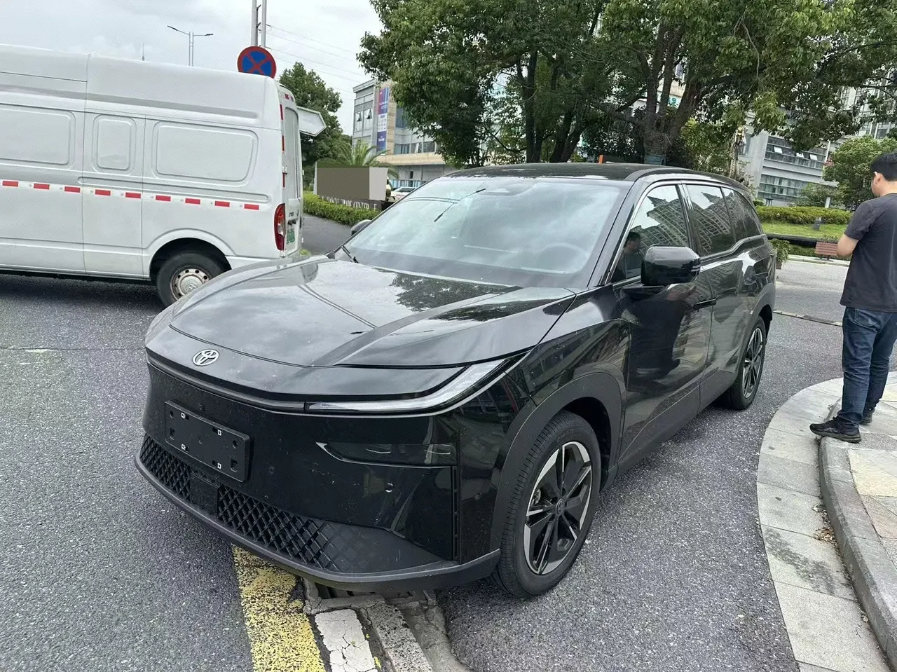 Открыть галерею: Toyota 2026 BZ3X 520 Pro Automatic