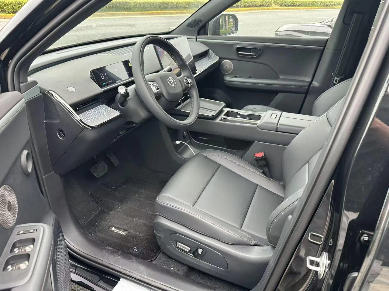 Toyota 2026 BZ3X 520 Pro Automatic 4