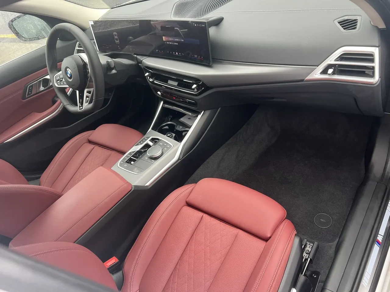 BMW 3 Series 2026 325i 2.0T M Sports Suit Automatic Gear 4