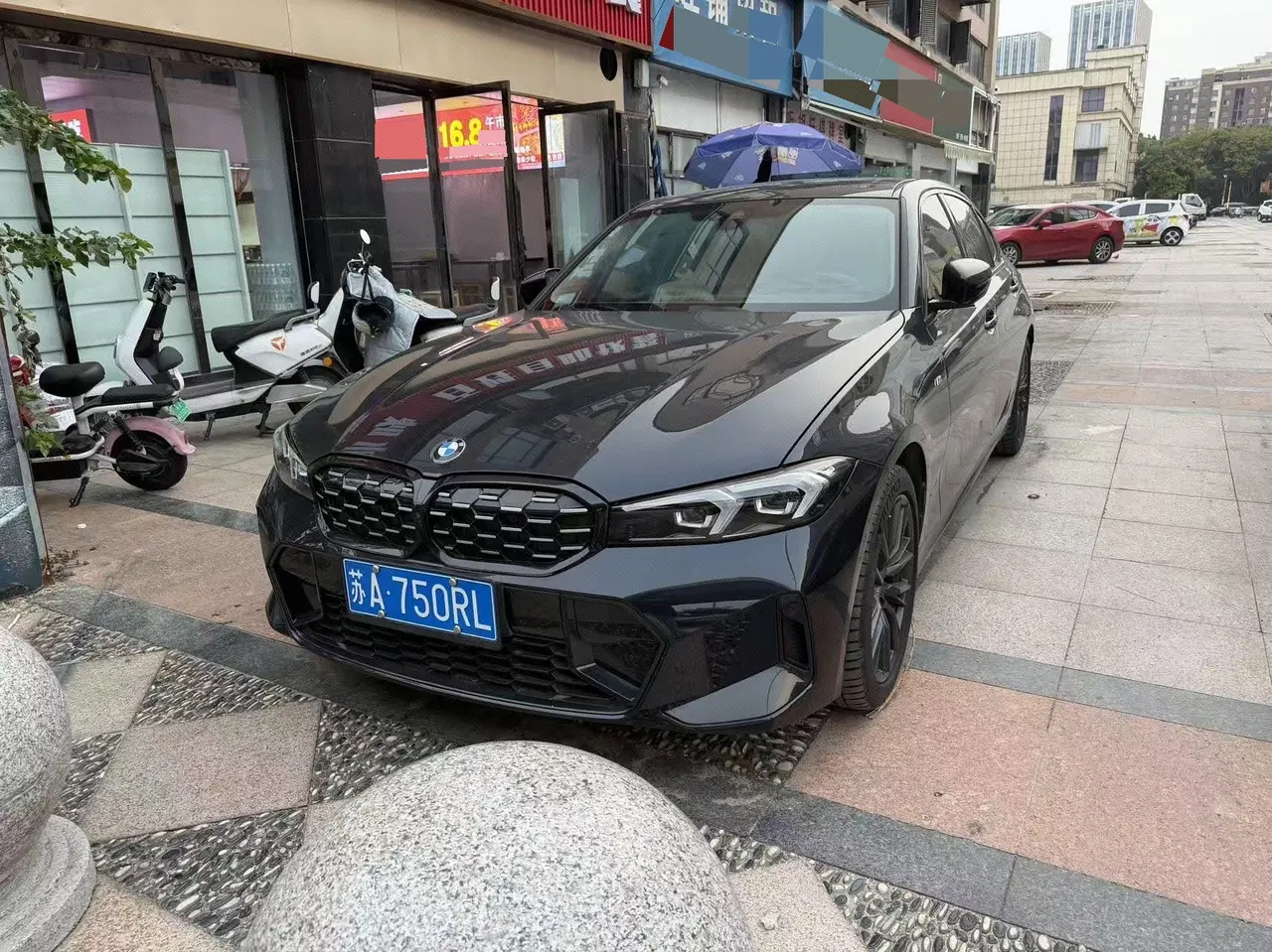 Open image lightbox: BMW 3 Series 2023 325Li 2.0T M Sports Obsidian Night Suit Automatic Gear