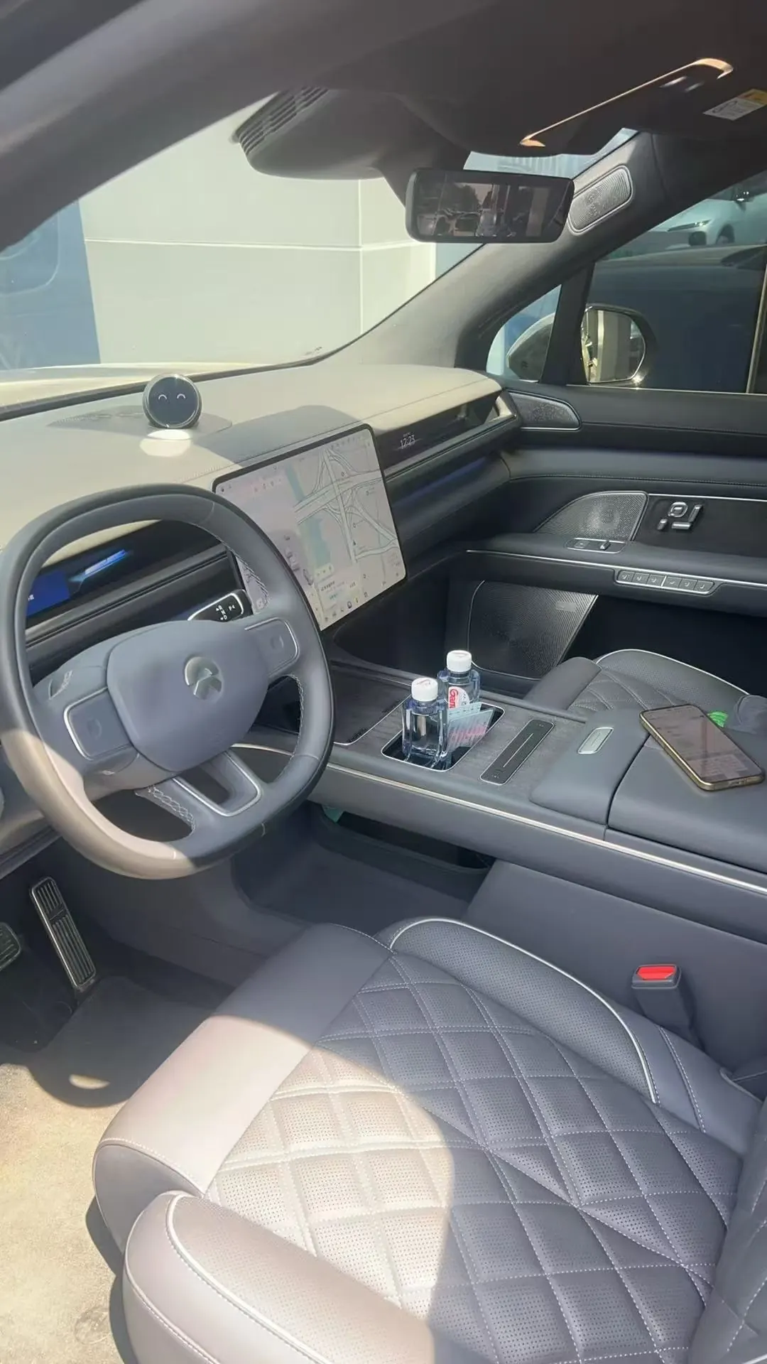NIO 2026 ES8 6-seat executive deluxe automatic gear 3