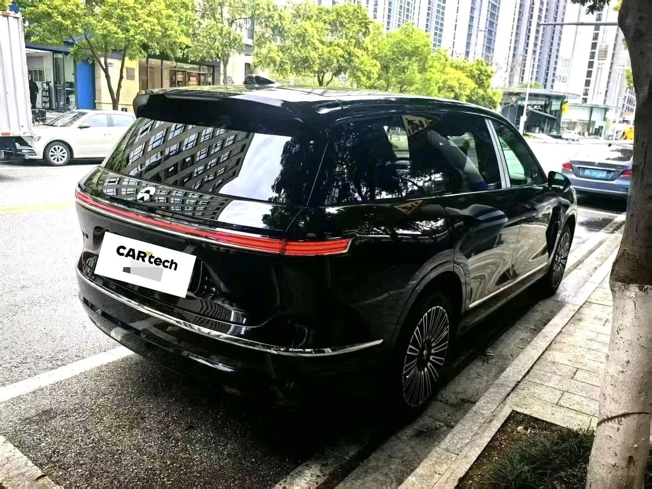 NIO 2026 ES8 6-seat executive deluxe automatic gear 5