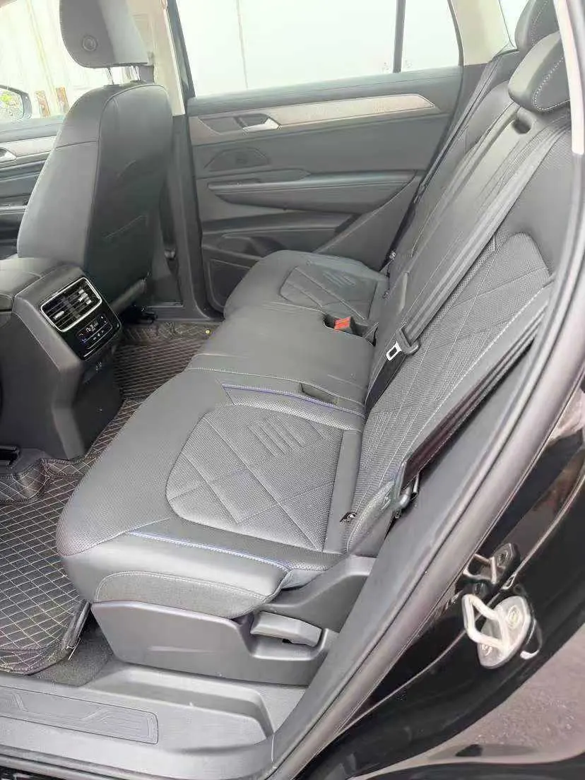 Volkswagen 2026 models of the tour 2.0TSI 450TSI four-wheel drive extreme version of the automatic gear 3