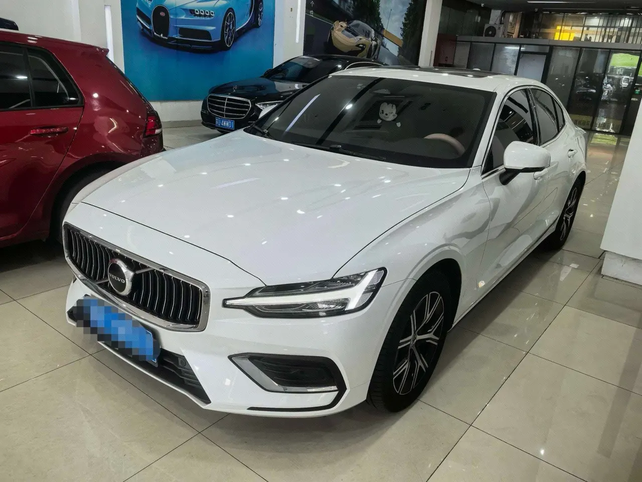 Open image lightbox: Volvo 2026 S60 48V 2.0T B4 Zhiyi Deluxe Edition Automatic Gear