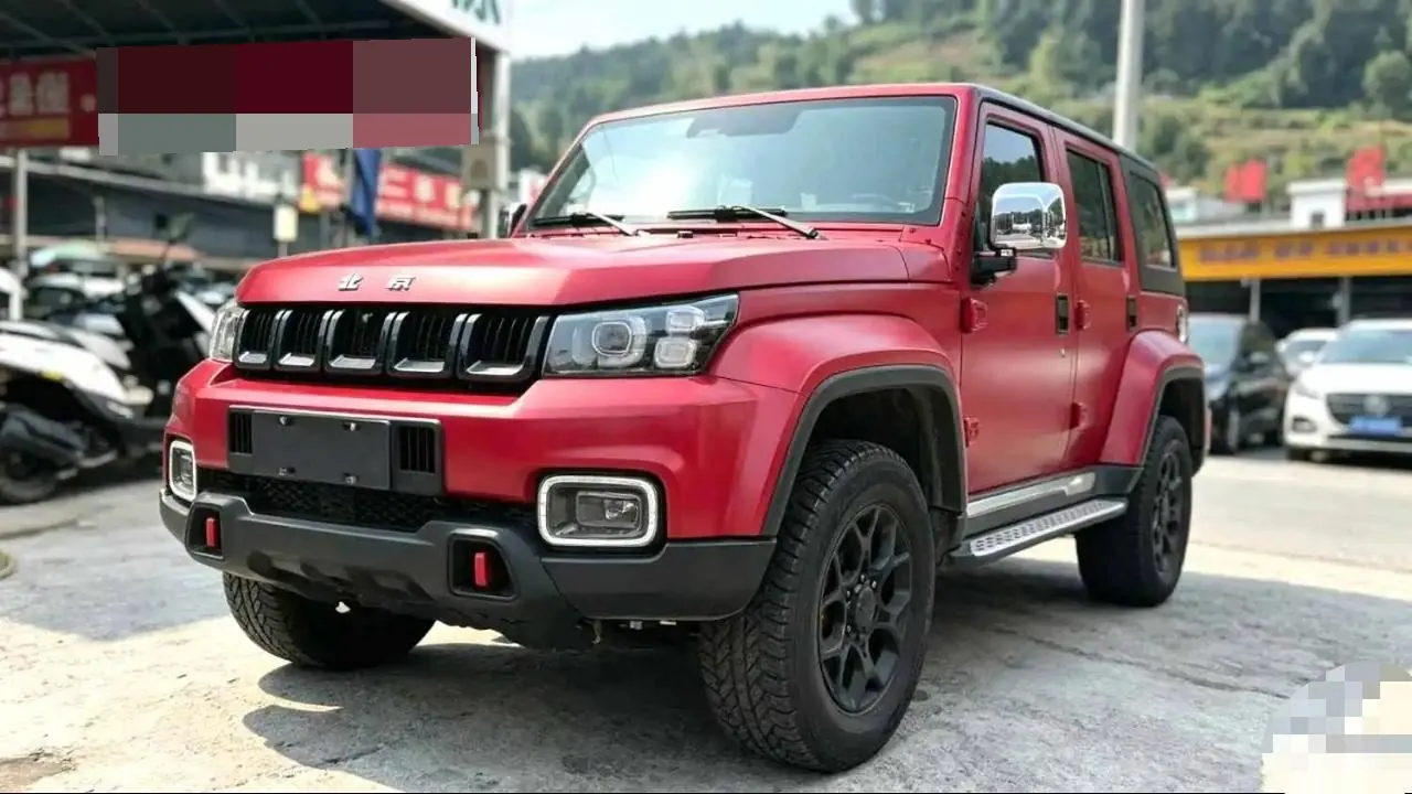 Beijing 2021 BJ40 2.0T four-wheel drive blade hero version chivalrous automatic gear 4