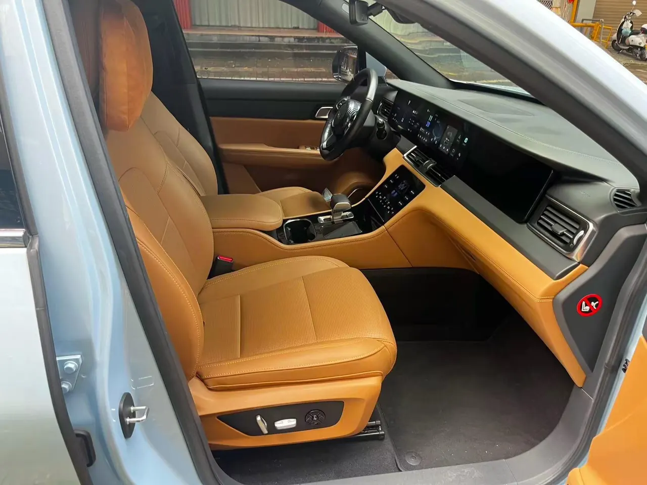 Li 2021 ONE 1.2T extended range 6-seat automatic gear 5