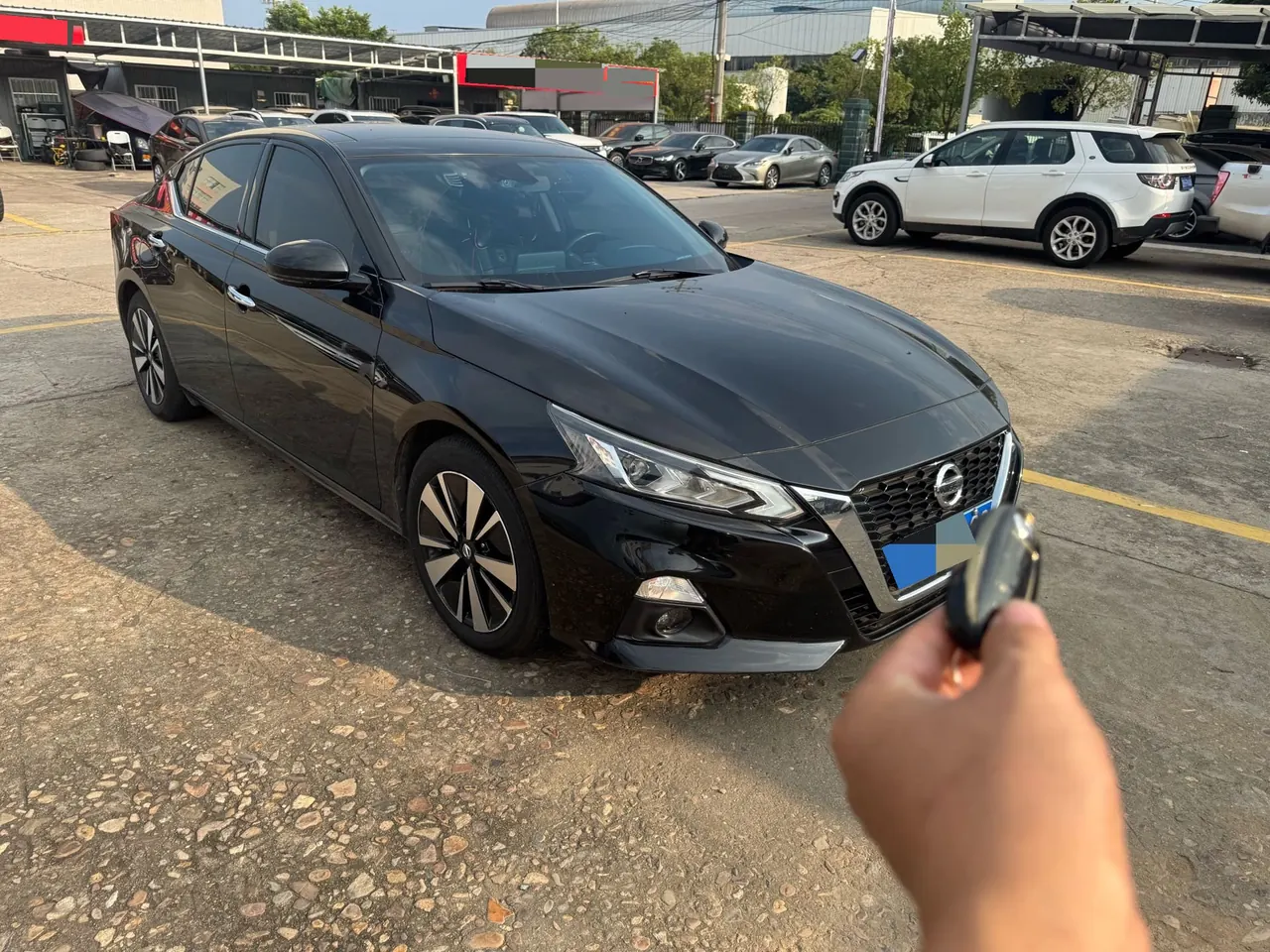 Nissan 2021 Teana 2.0 Stepless XL Comfort Edition Automatic Gear 3