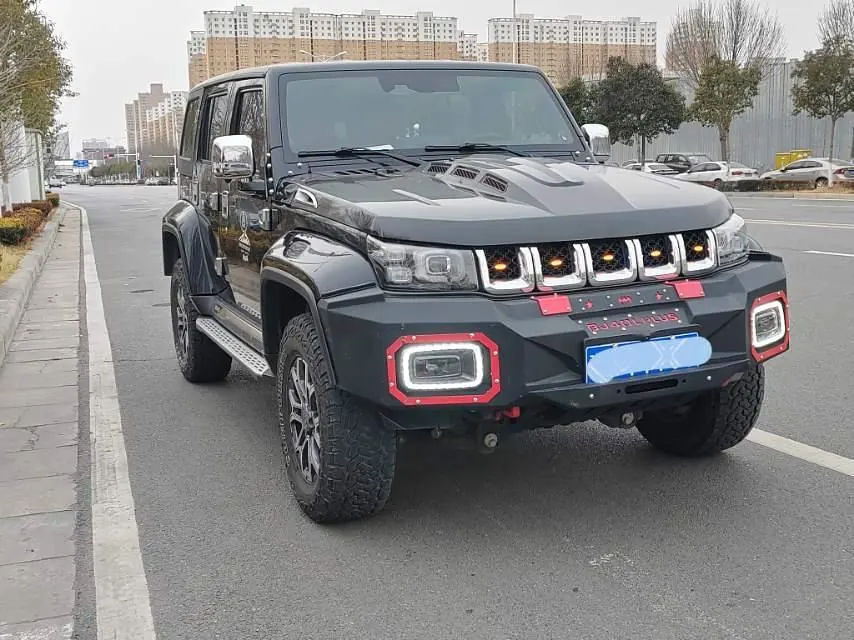 Beijing 2020 BJ40 2.0T 4-wheel drive city hunter version chivalrous automatic gear 2