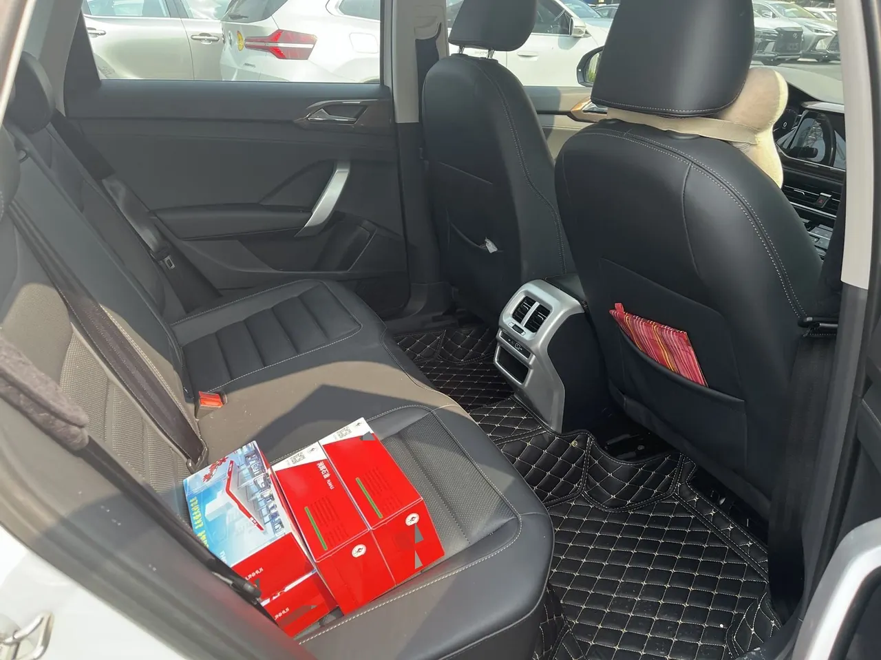 Volkswagen 2020 Tuyue 2.0TSI 330TSI Four-wheel Drive Flagship Automatic Gear 2