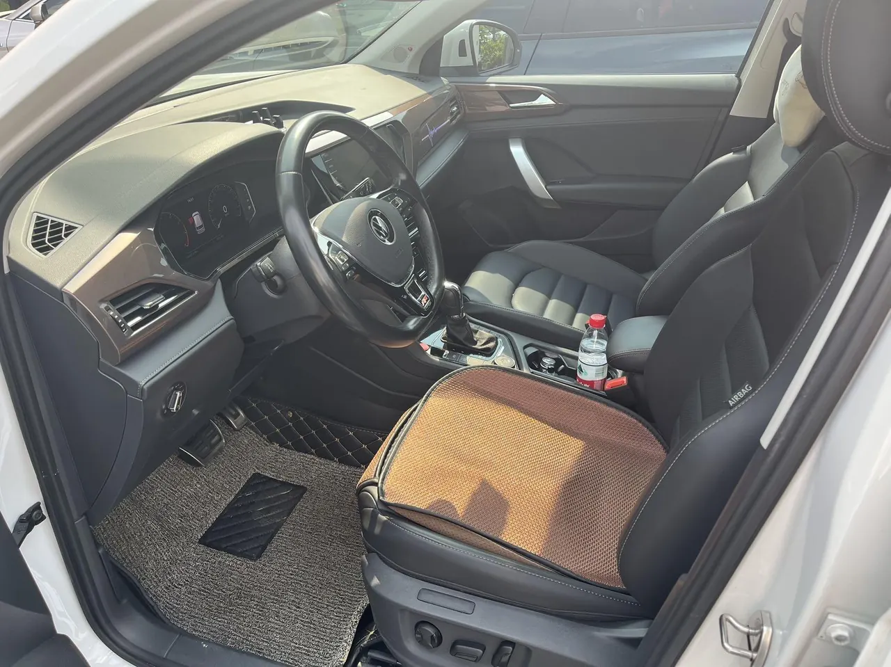 Volkswagen 2020 Tuyue 2.0TSI 330TSI Four-wheel Drive Flagship Automatic Gear 4