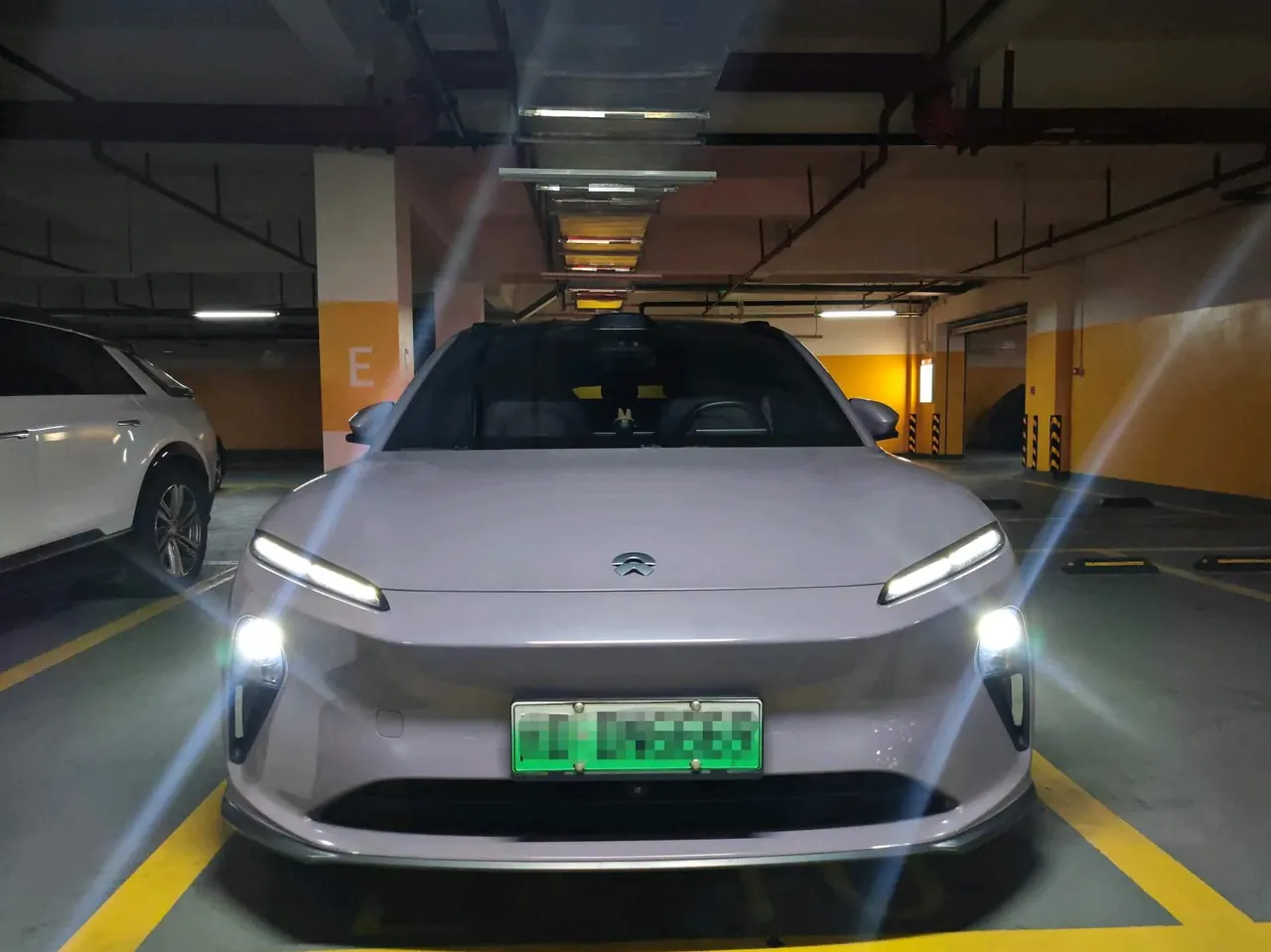 NIO 2023 ET5T 75kWh Touring automatic 2