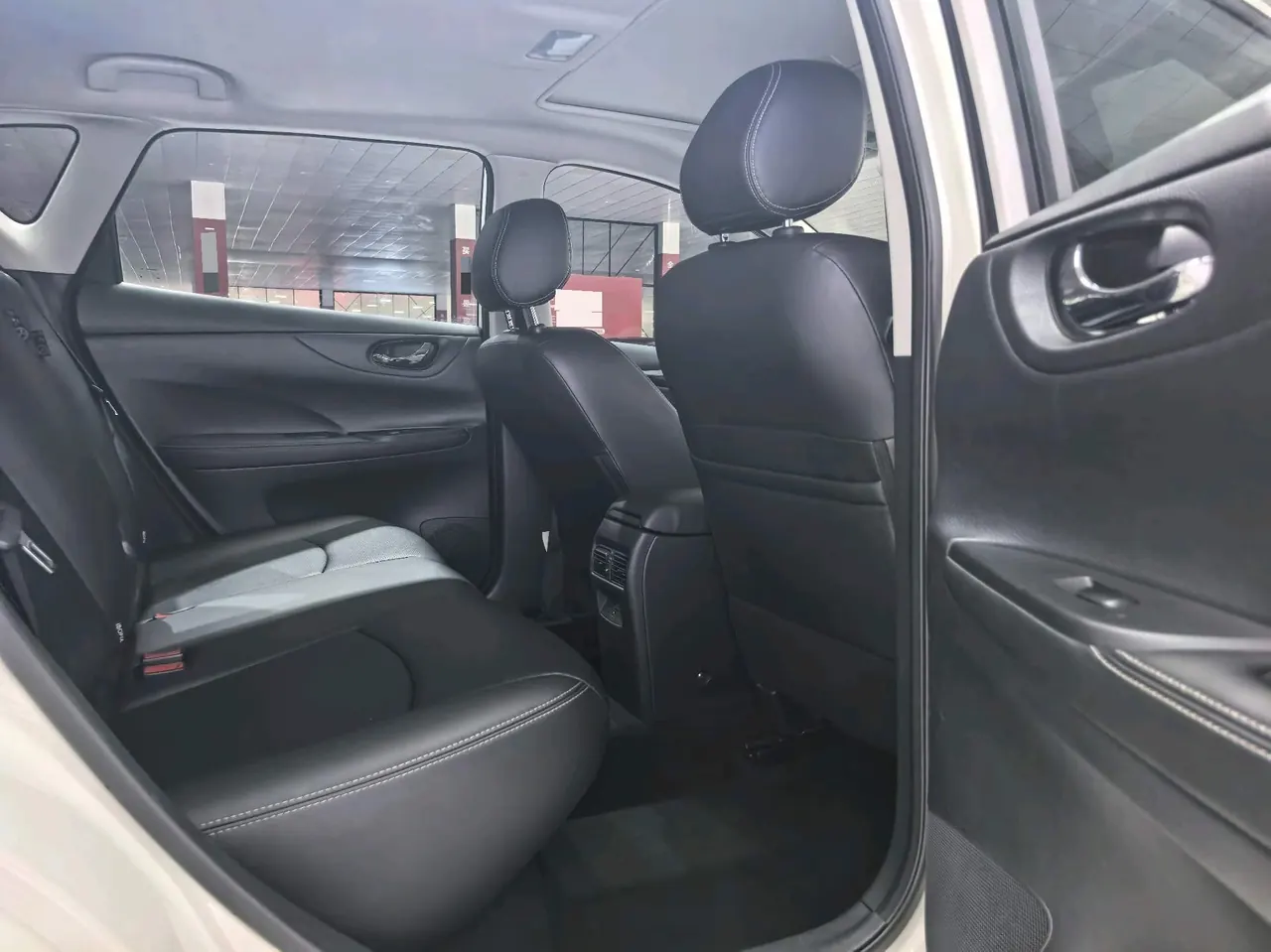 Nissan 2021 Tiida 1.6 Stepless Smart Edition Automatic Gear 11