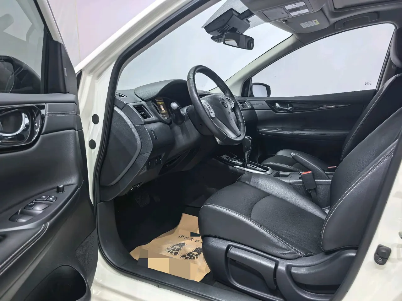 Nissan 2021 Tiida 1.6 Stepless Smart Edition Automatic Gear 9